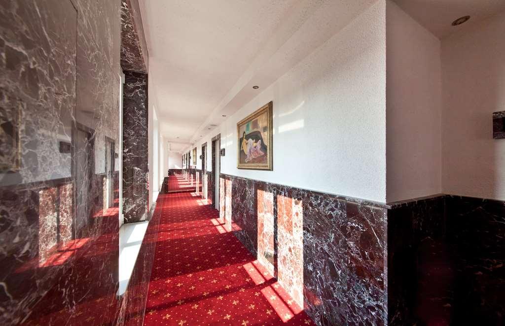 Unique Hauptbahnhof Hotel