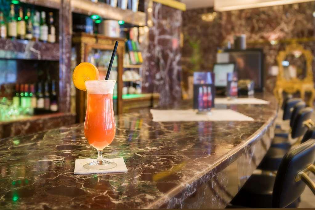 Hotel Unique Hauptbahnhof 4*
